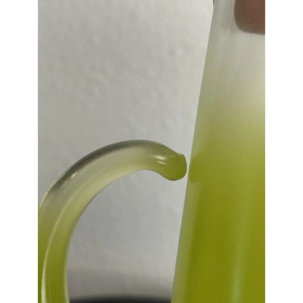 Vintage MCM Frosted Lime Green Ombré Glass Pitcher Retro with Gold Trim 9